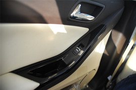 2013款比亚迪思锐1.5TID旗舰型到店实拍