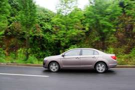 力帆720试驾实拍