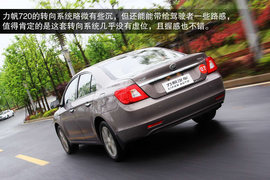 力帆720试驾实拍