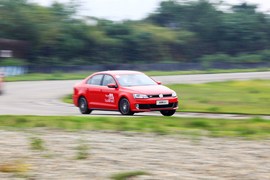 2013款一汽-大众速腾GLI赛道试驾