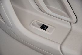 2012款斯柯达晶锐1.4L手动晶灵版