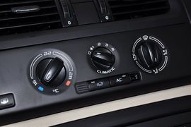 2012款斯柯达晶锐1.4L手动晶灵版