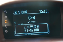 试驾2013款福特新嘉年华两厢1.5L自动劲动型