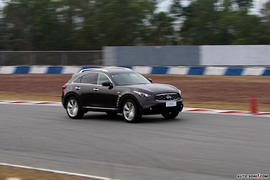 2009款英菲尼迪FX50动态