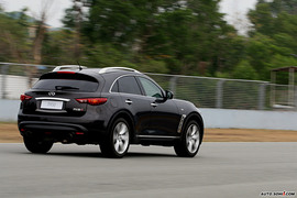 2009款英菲尼迪FX50动态