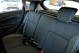 四款小型车空间对比