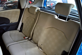 四款小型车空间对比