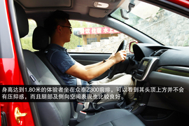 试驾众泰Z300