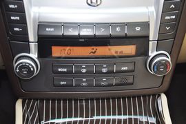 2013款华泰宝利格1.8T自动智尊版