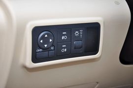 2013款华泰宝利格1.8T自动智尊版