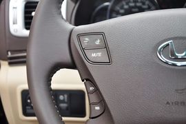 2013款华泰宝利格1.8T自动智尊版