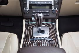 2013款华泰宝利格1.8T自动智尊版