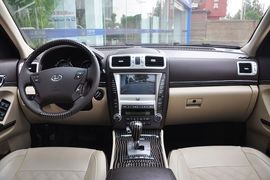 2013款华泰宝利格1.8T自动智尊版