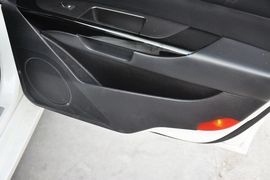 2013款北京绅宝2.3T豪华版