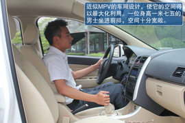 北京汽车E系列三厢版到店实拍