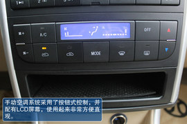 北京汽车E系列三厢版到店实拍