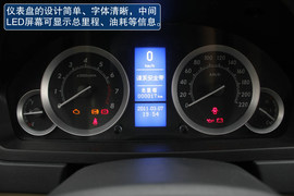 北京汽车E系列三厢版到店实拍