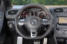 2013款高尔夫GTI敞篷版试驾