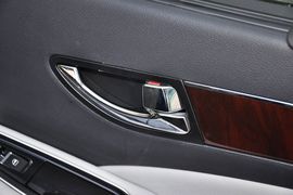 2013款红旗H7