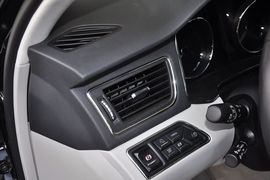 2013款红旗H7