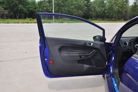 2013款福特嘉年华ST