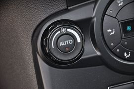 2013款福特嘉年华ST