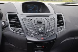 2013款福特嘉年华ST