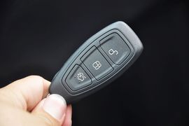 2013款福特嘉年华ST