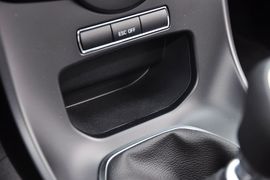 2013款福特嘉年华ST