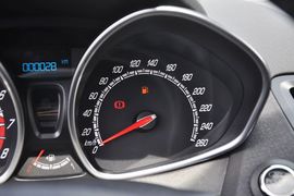 2013款福特嘉年华ST