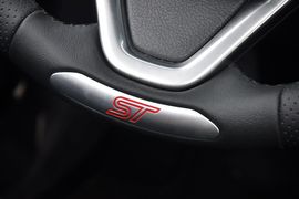 2013款福特嘉年华ST