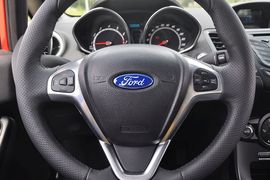 2013款福特嘉年华ST