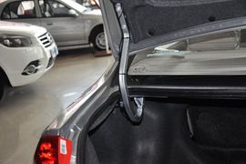 2011款吉利英伦SC7