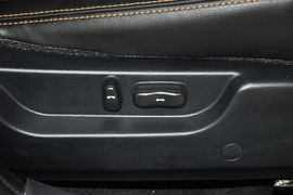 2013款海马骑士2.0L自动智能领航型