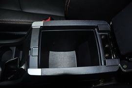 2013款海马骑士2.0L自动智能领航型
