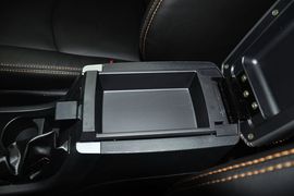 2013款海马骑士2.0L自动智能领航型