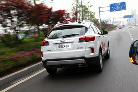 2013款一汽奔腾X80宁波试驾实拍