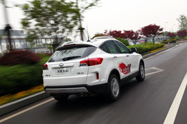 2013款一汽奔腾X80宁波试驾实拍