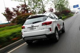 2013款一汽奔腾X80宁波试驾实拍