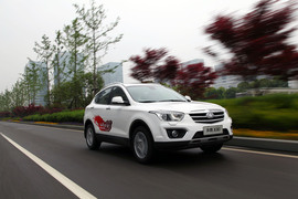 2013款一汽奔腾X80宁波试驾实拍