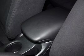 2011款日产骐达1.6L手动舒适版