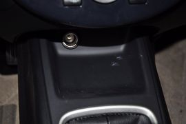2011款日产骐达1.6L手动舒适版