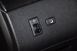 2011款日产骐达1.6L手动舒适版