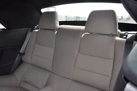 2013款福特野马3.7L