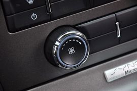 2013款福特野马3.7L