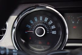2013款福特野马3.7L