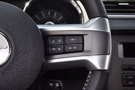 2013款福特野马3.7L