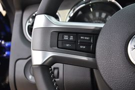 2013款福特野马3.7L