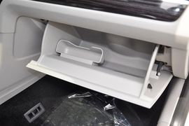 2013款上海大众朗行1.6L自动豪华型