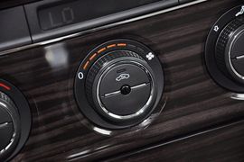 2013款上海大众朗行1.6L自动豪华型